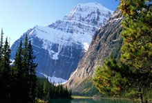 球队内部矛盾激化，备战形势不容乐观